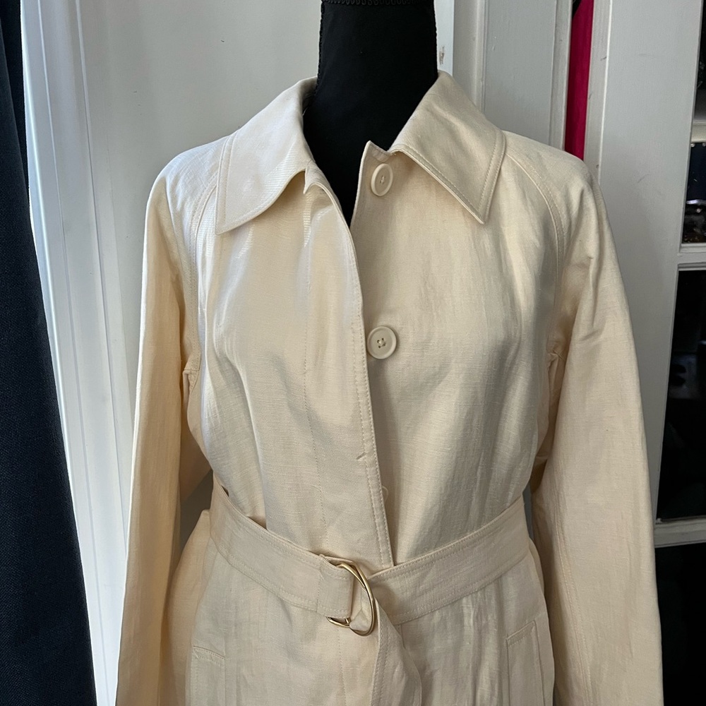 Elegant Cream Women's Coat J.Crew collections